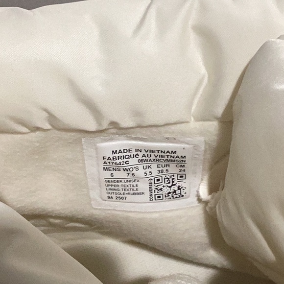 Converse CTAS Hightop Elements Boots - Size 7.5 - Picture 4 of 7